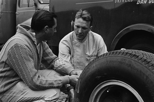 Gurney_and_Brabham_at_1964_Dutch_Grand_Prix_(2)