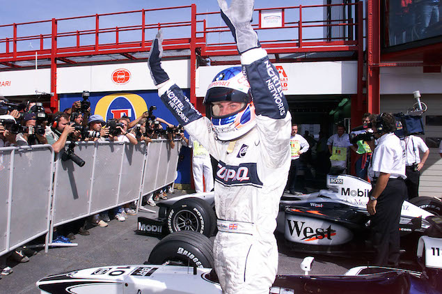 Mika Hakkinen, McLaren Mercedes jubelt heute nach dem Qualifying in Spa